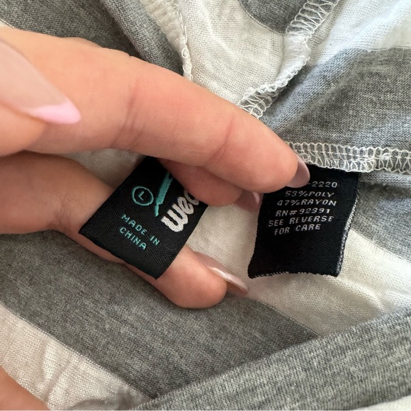 Large Flowy Striped Top - Picture 4 of 4